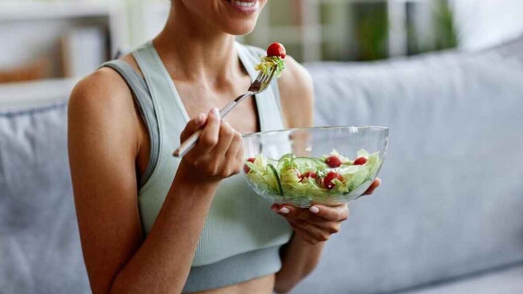 explosive diarrhea after eating salad